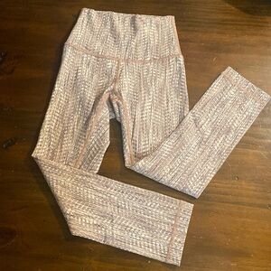 NEW LULULEMON HIGH WAISTED YOGA PANTS🍋